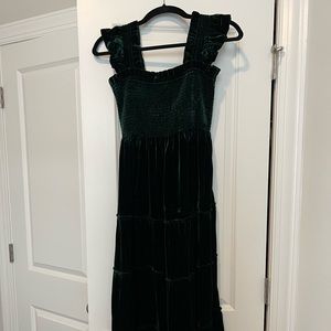 EUC Emerald velvet Ellie